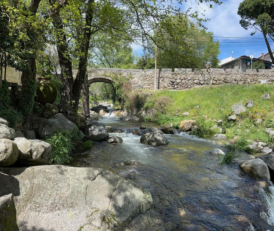 Nearby landmark, Natural landscape