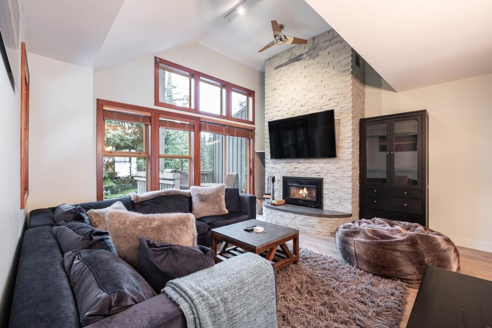 Living room, Seating area, flat iron