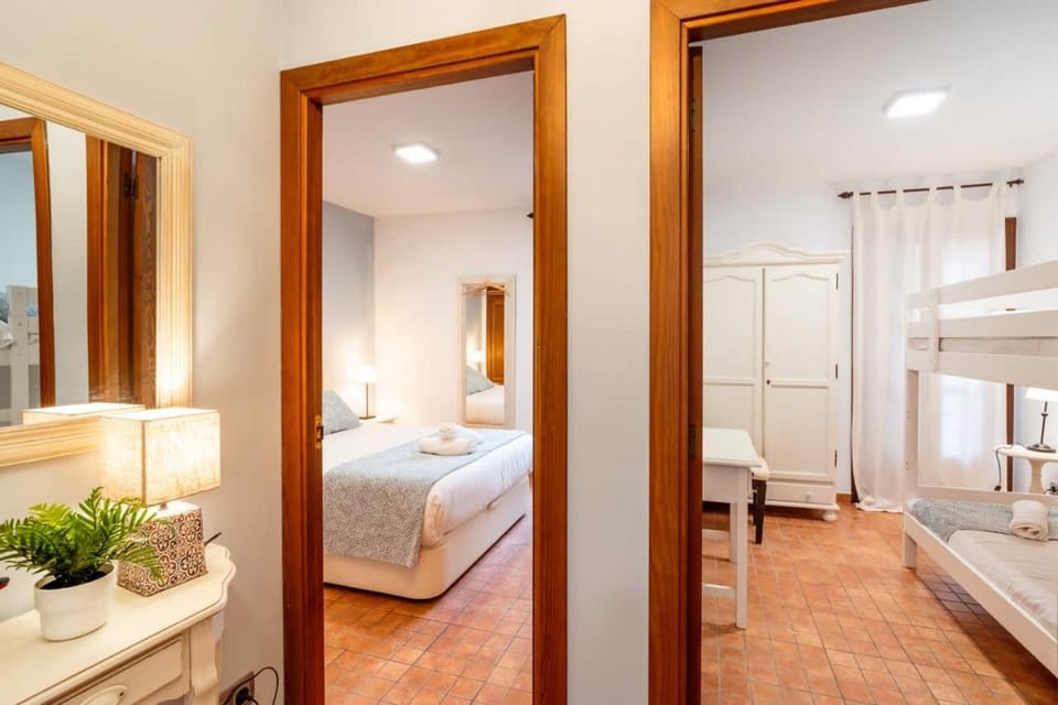 Old Town - Unik Vacation Apartment in Tarragona