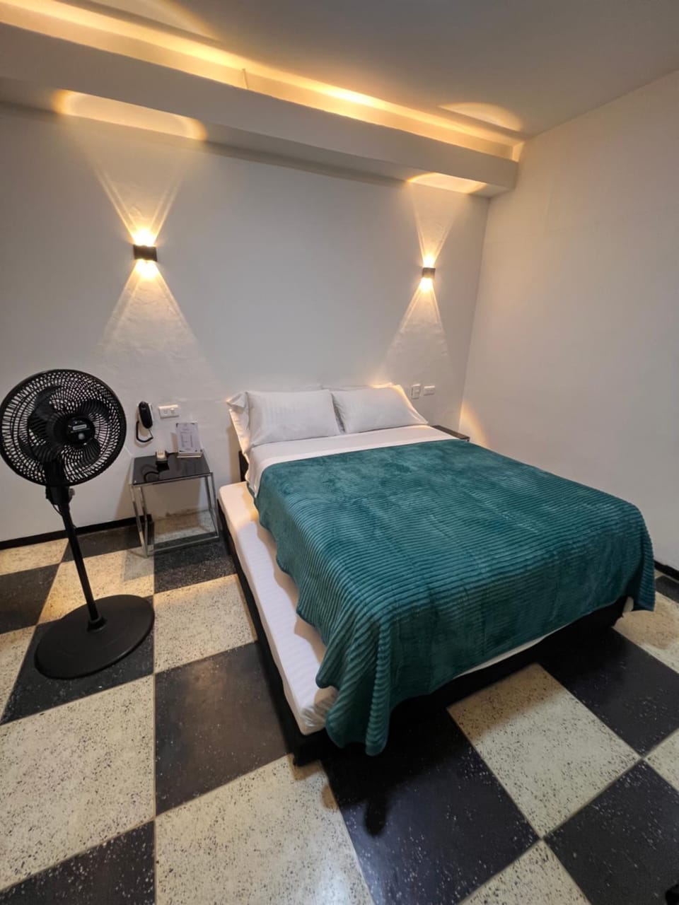 Bedroom, Family