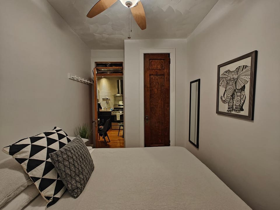 Two bedroom excellent location Apartment in Astoria