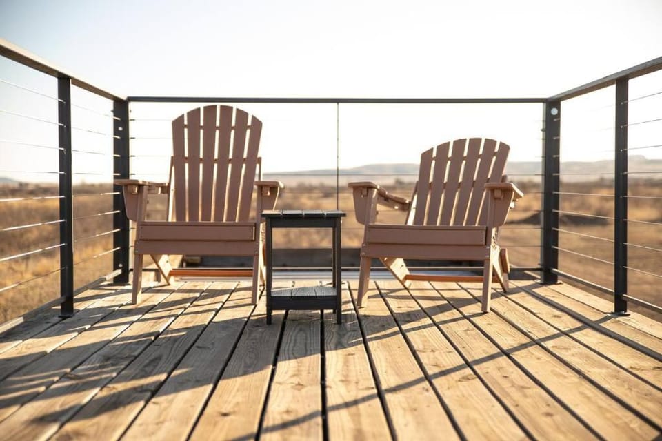 New Endless Sunsets-Container Home House in Alpine