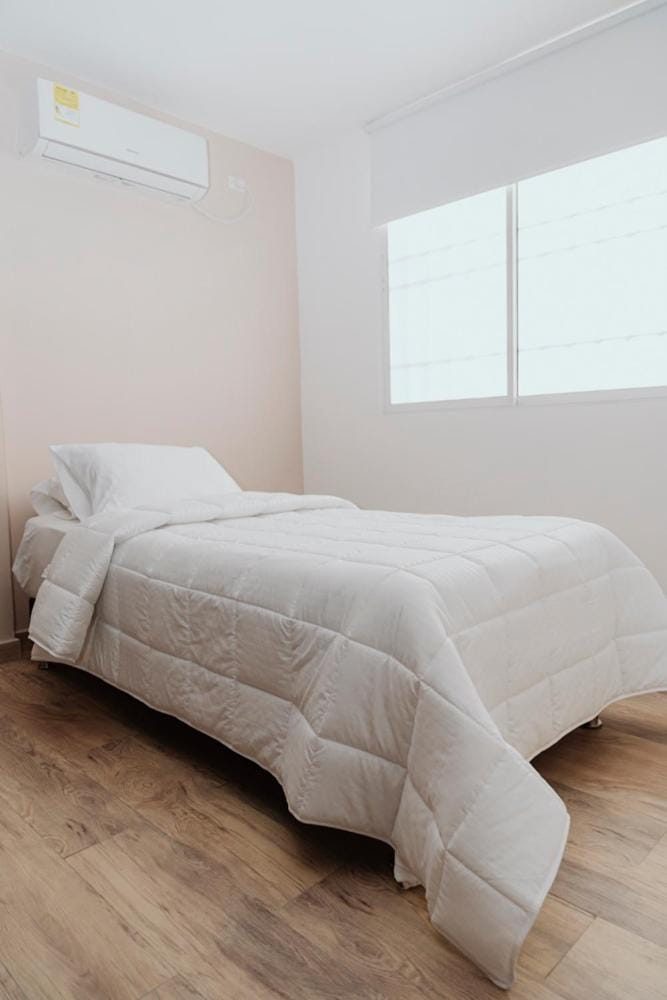 Bed, TV and multimedia, Bedroom, wardrobe, air conditioner