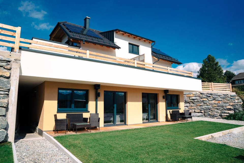 Property building, Day, Garden, Facility for disabled guests