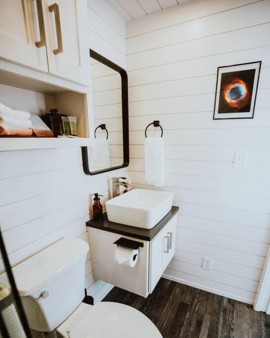 New Starry Night Shipping Container Home House in Alpine