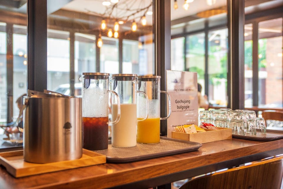 Coffee/tea facilities, Breakfast, Drinks