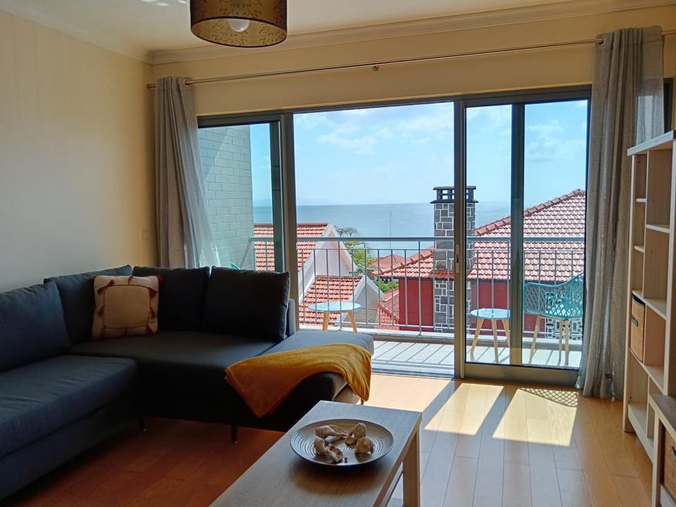 Living room, Sea view
