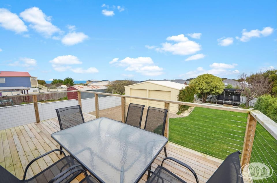 Patio, Garden, Seating area, Garden view