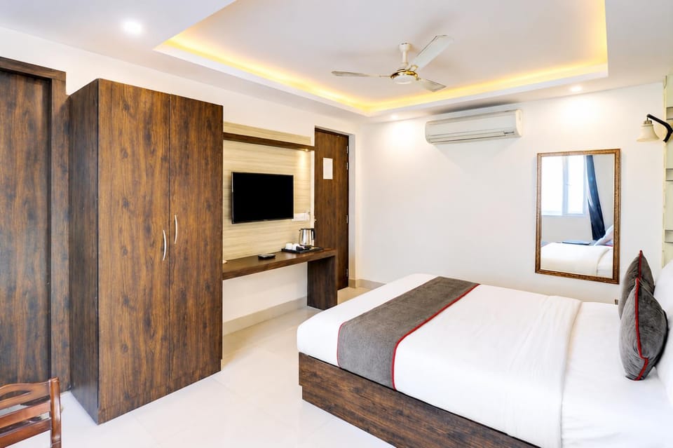 Hotel Nirvana Near IGI Airport Delhi Hotel in New Delhi