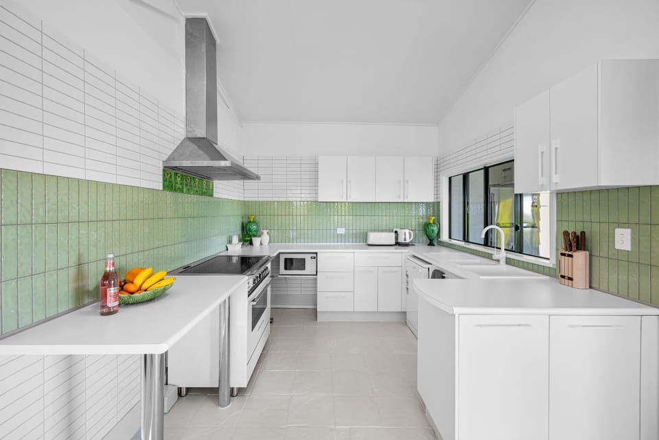 Kitchen or kitchenette, dishwasher, minibar, pet friendly, stove