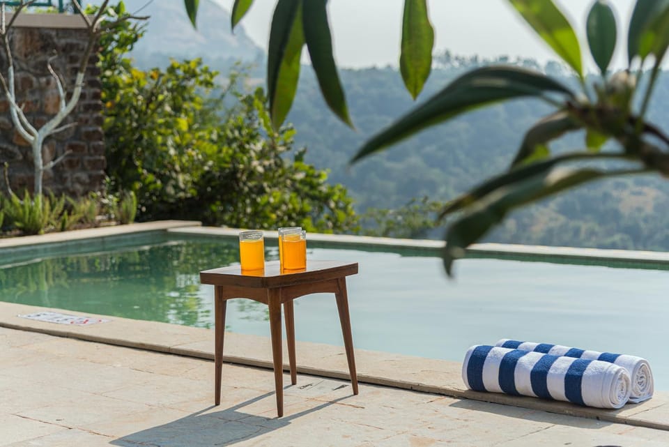 Day, Pool view, Swimming pool, Swimming pool, towels
