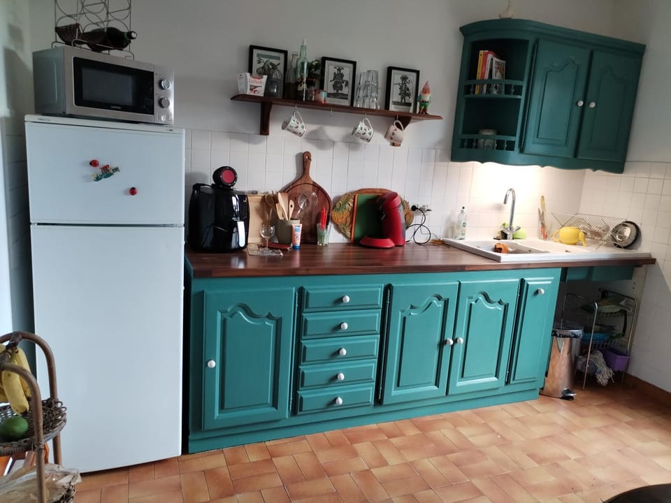 Kitchen or kitchenette, kitchen, kitchen