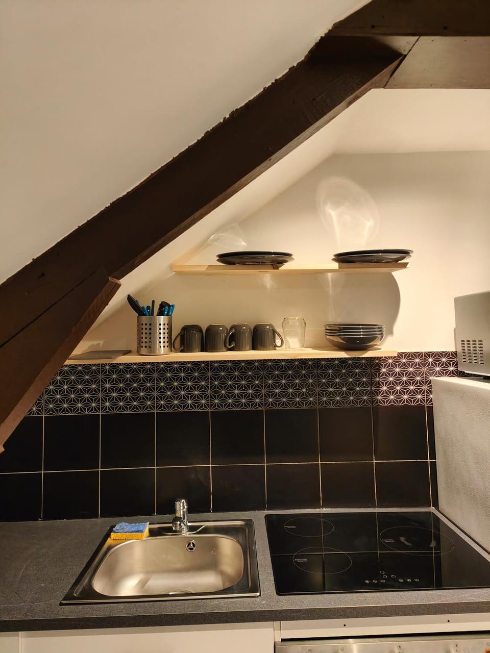 Les Lofts De Provins: Apt 8 Apartment in Île-de-France