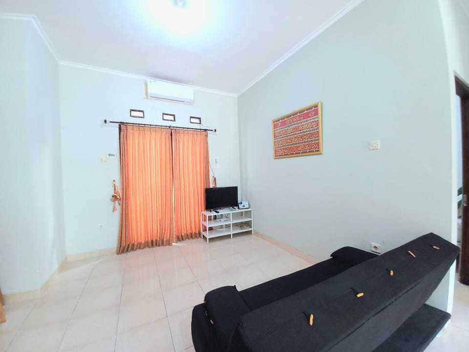 Communal lounge/ TV room, TV and multimedia