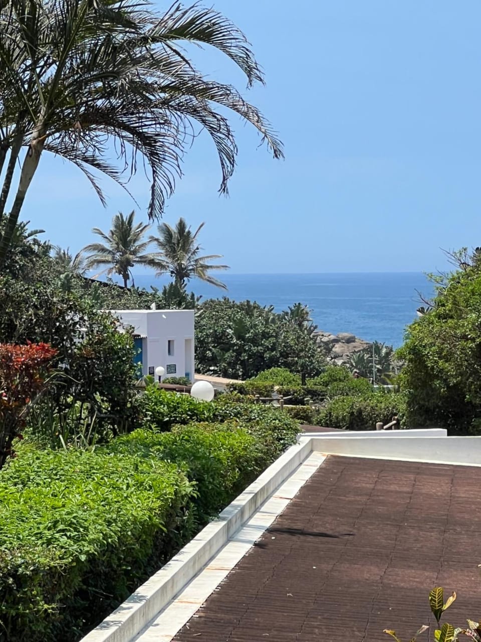 Property building, Natural landscape, Garden, Garden view, Sea view