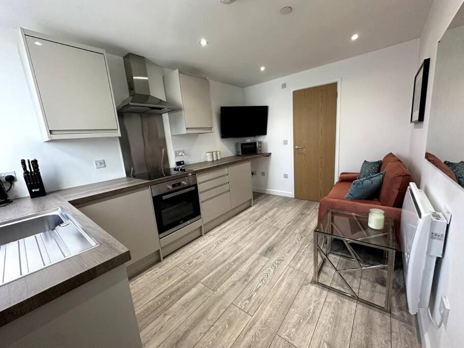 TV and multimedia, Kitchen or kitchenette, Living room, Seating area, minibar, pet friendly, stove