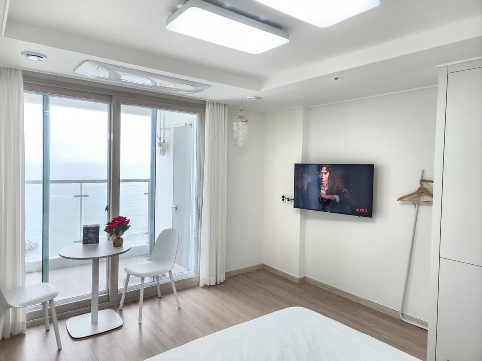 Sokcho Summitbay 1209 "Ocean View" Apartment hotel in South Korea