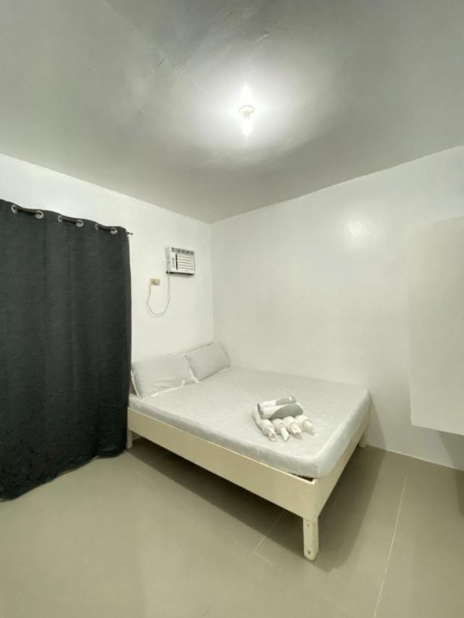 Casa Luna 2 by Angelito's Bed and Breakfast in General Luna