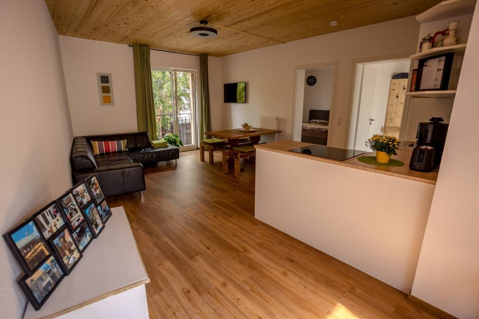 FeWo/ Kabine 10 / 2 Schlafzimmer / Terrasse / Seilbahn Blick Apartment in Hesse