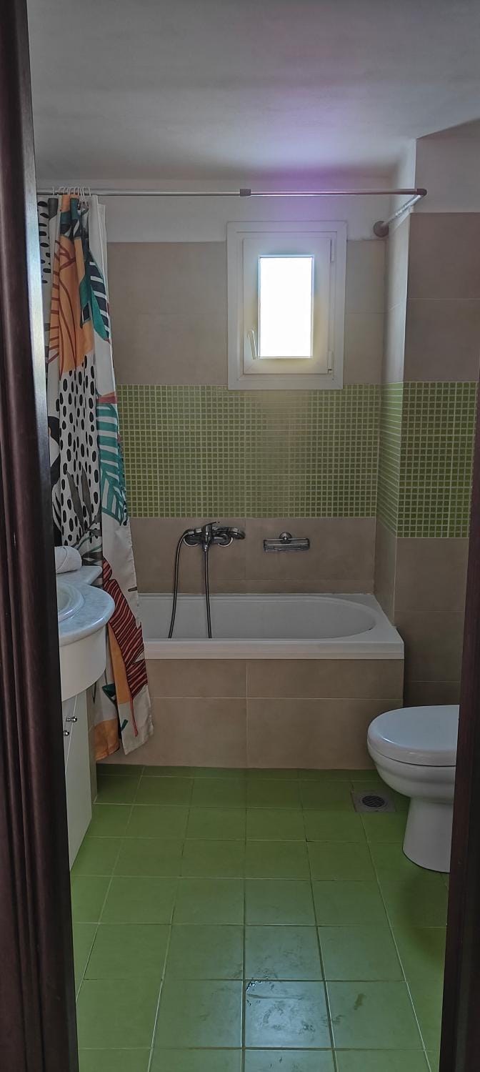Shower, Toilet, Bathroom, Bath