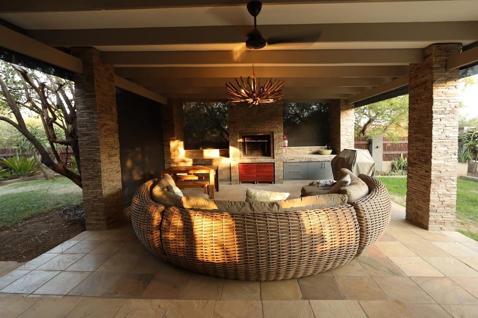 Patio, Seating area