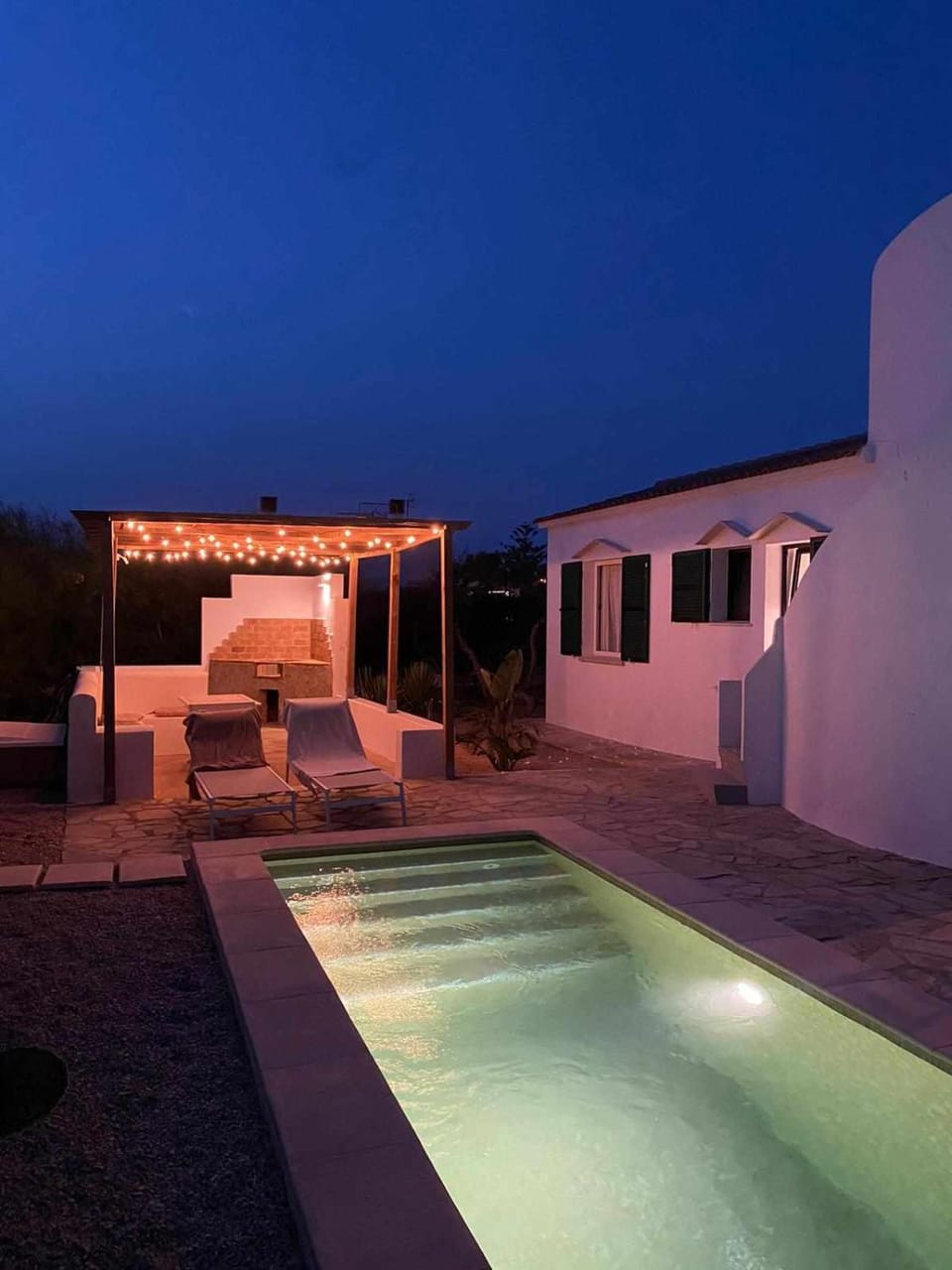 Property building, Garden, Balcony/Terrace, Pool view, sunbed