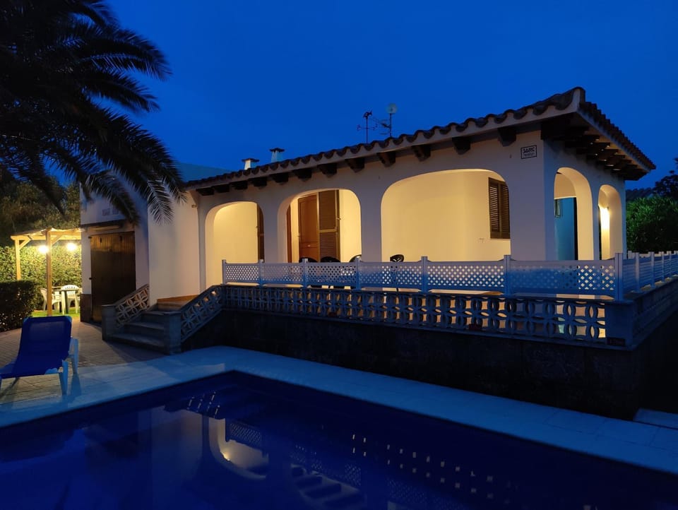 Aure | Villa con piscina y aire acondicionado! Villa in Cala en Bosc