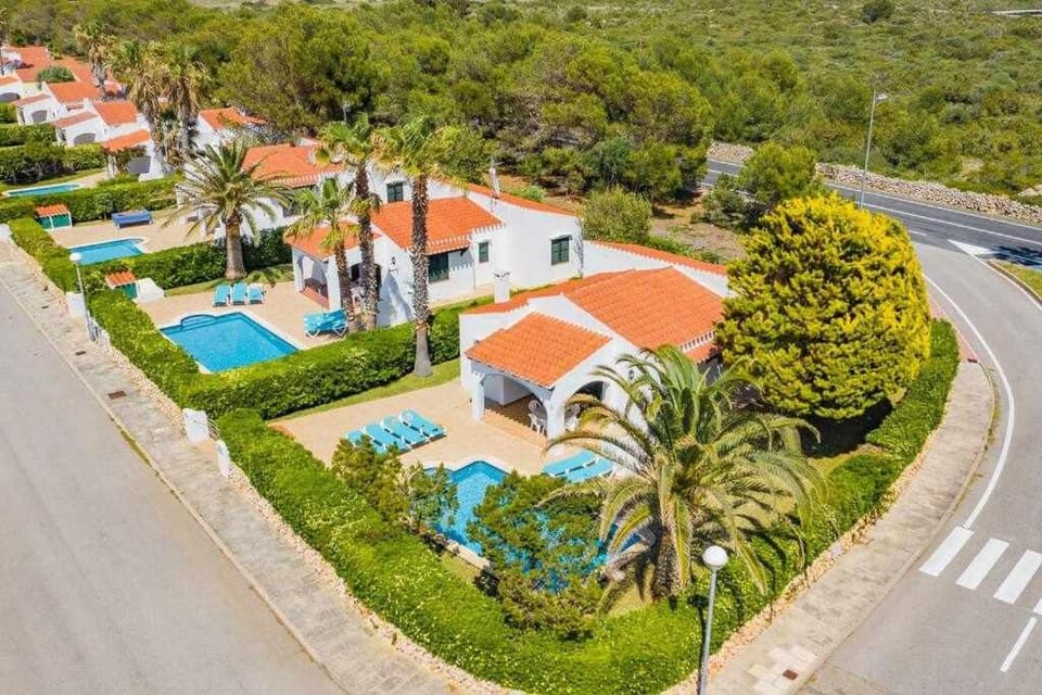 Roqueta | Bonita Villa con piscina en Menorca! Villa in Cala en Bosc