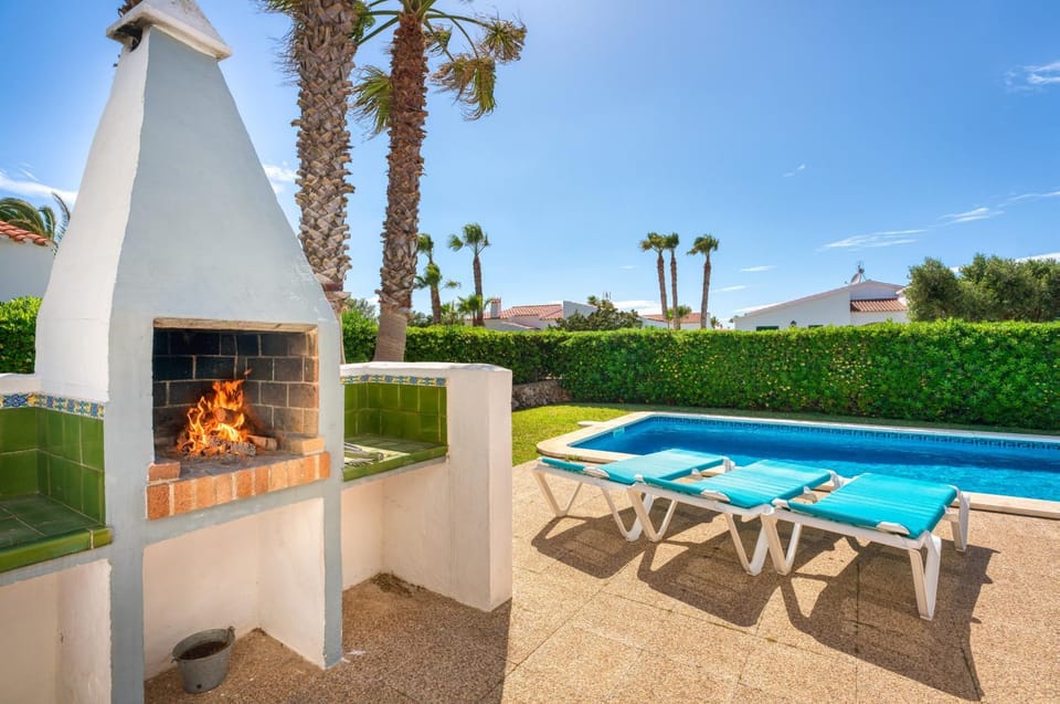 Patio, BBQ facilities, sunbed