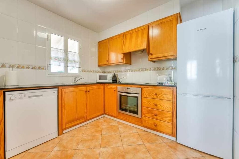 Kitchen or kitchenette, dishwasher, minibar, pet friendly, stove, toaster