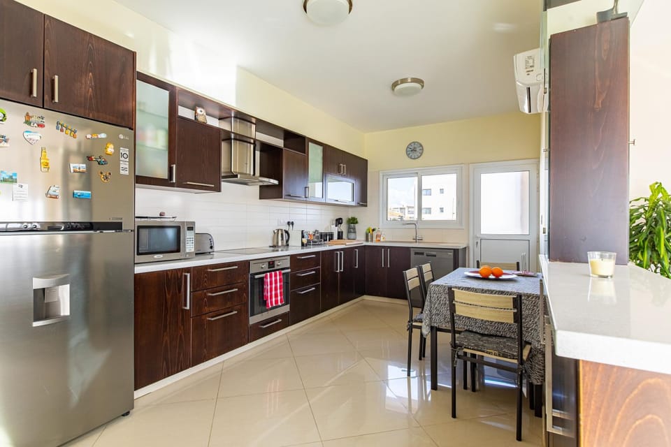 dishwasher, minibar, pet friendly, stove