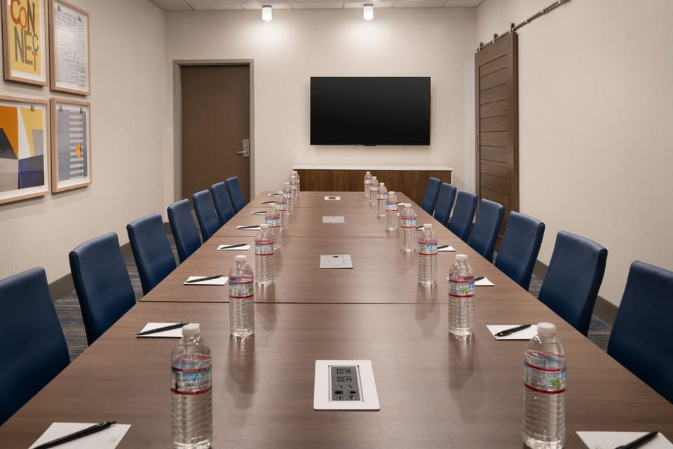 Meeting/conference room