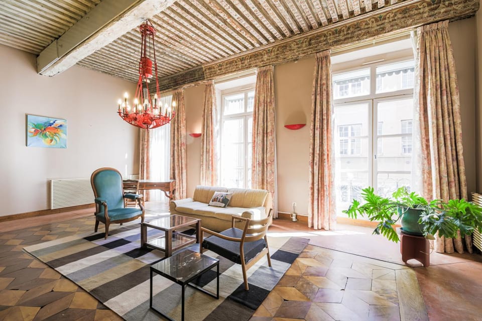 Le Voltaire - Hypercentre - 185 m2 - Très haut de gamme - 2 sdb -2 wc Apartment in Grenoble