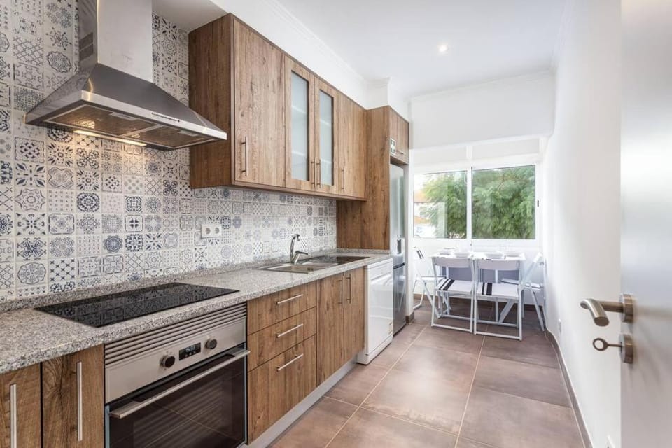 Kitchen or kitchenette, Kitchen or kitchenette