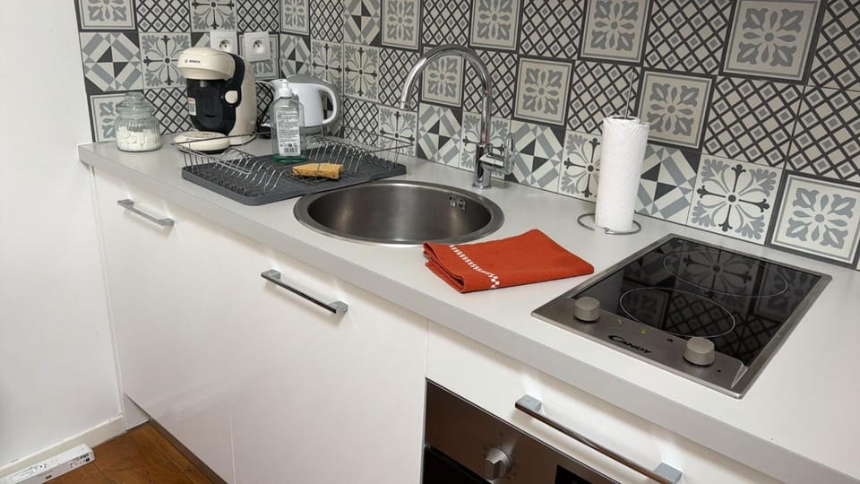 Appartement T2 coconing, WIFI, INTERNET, CLIM, 300m plage Apartment in Nice