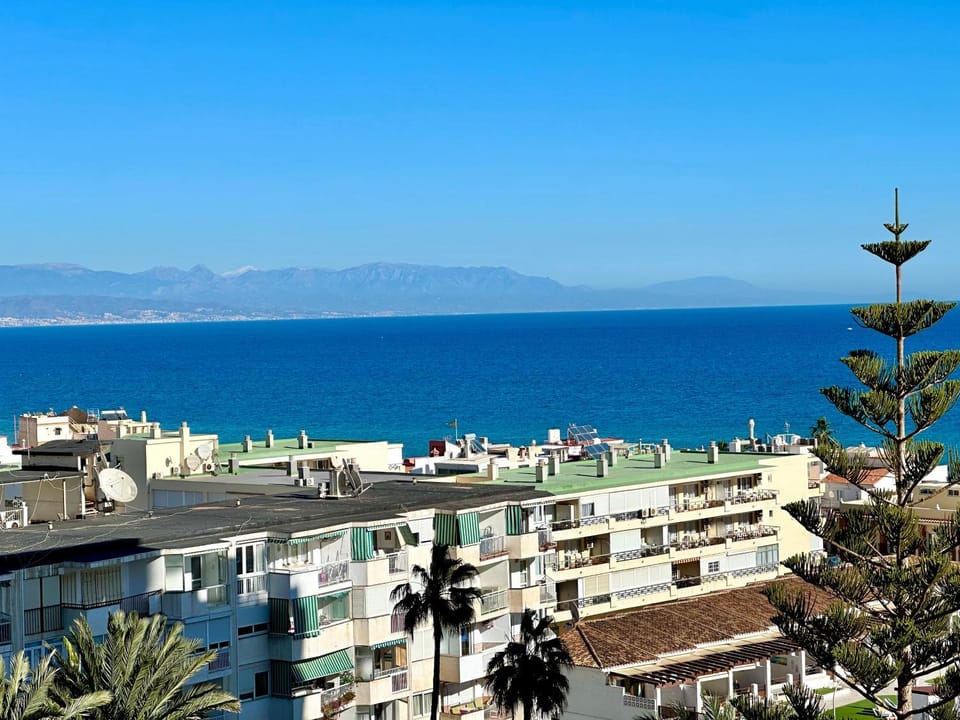Natural landscape, Balcony/Terrace, Sea view