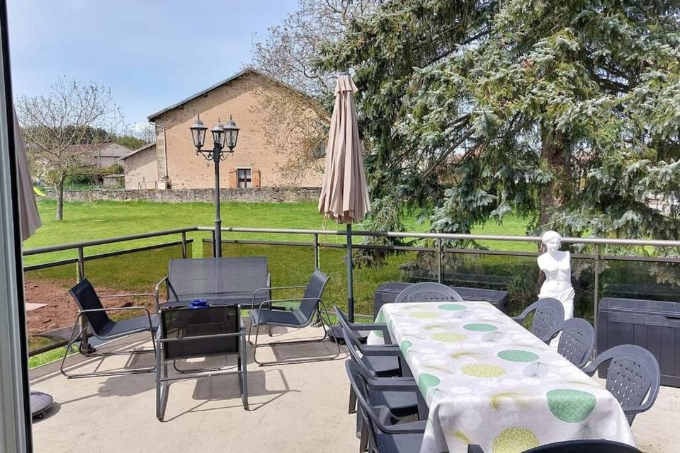 Balcony/Terrace, Garden view