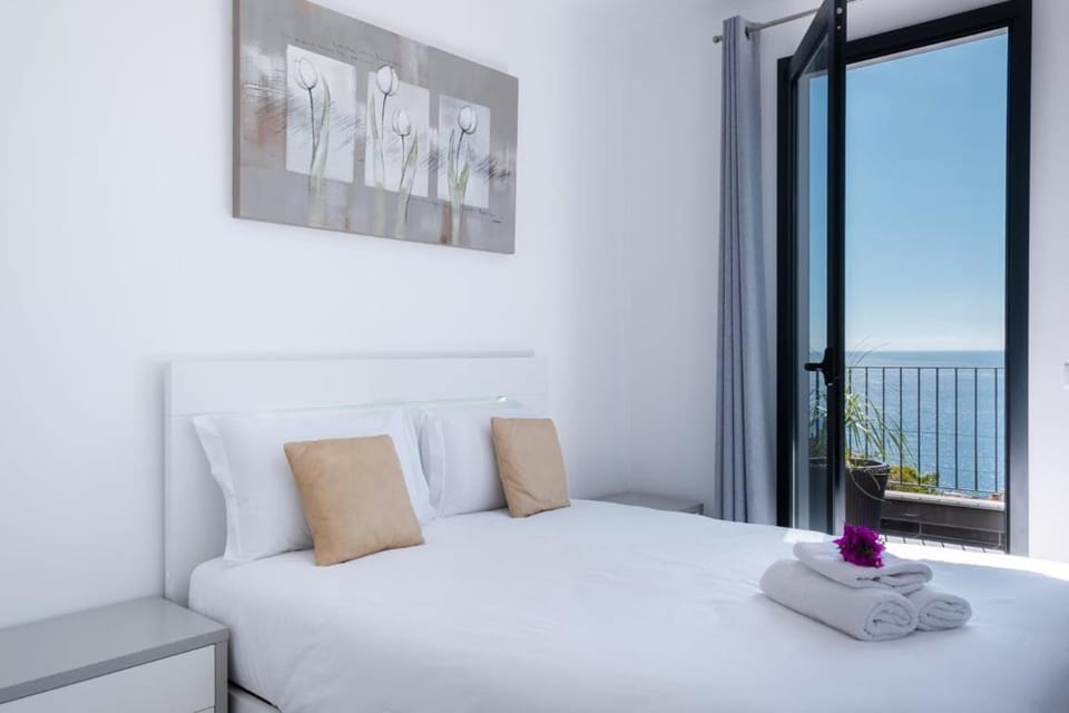 GuestReady - Leme Beach Breathtaking Views House in Madeira District