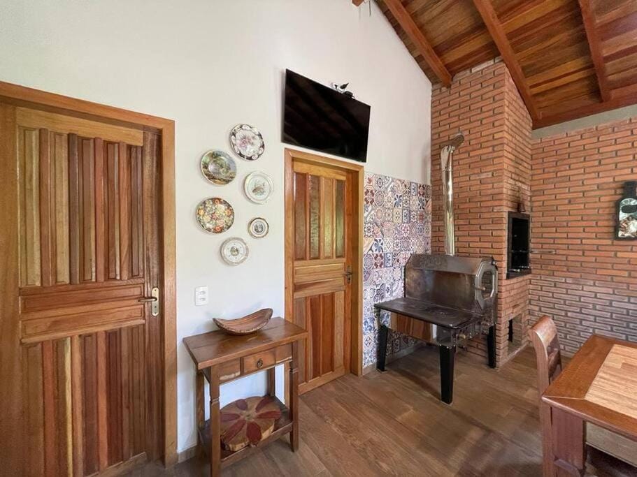 Casinha charmosa e muito verde em Bom Princípio House in State of Paraná