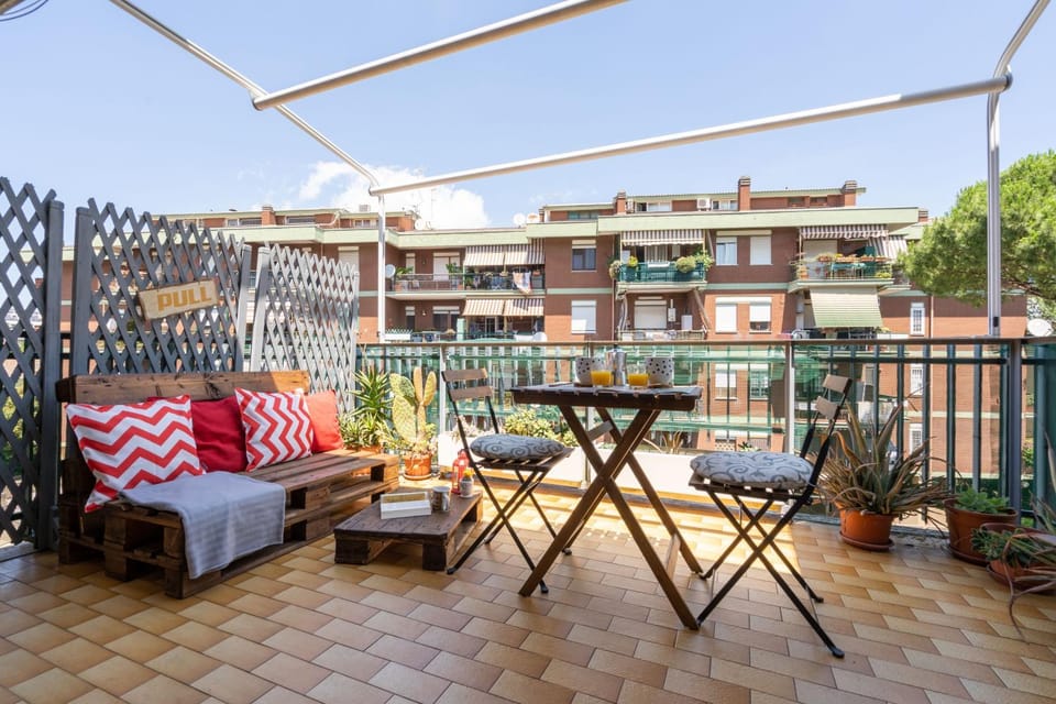 Property building, View (from property/room), Balcony/Terrace