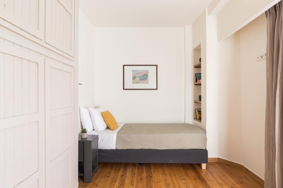 Bed, Photo of the whole room, Bedroom, wardrobe