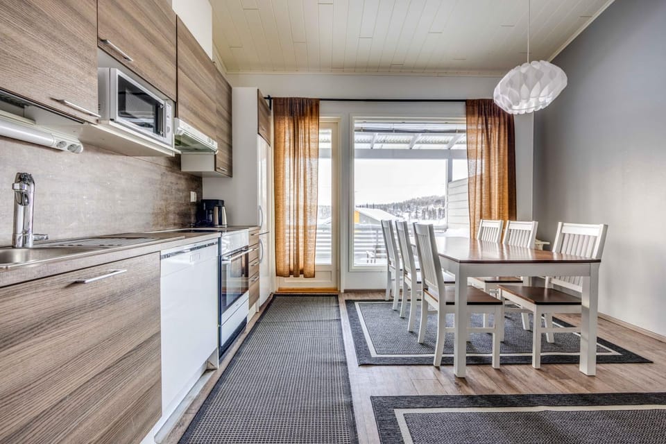 Living room, Dining area, kitchen