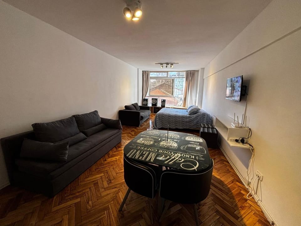 Av Corrientes Monoambiente Apartment in Buenos Aires