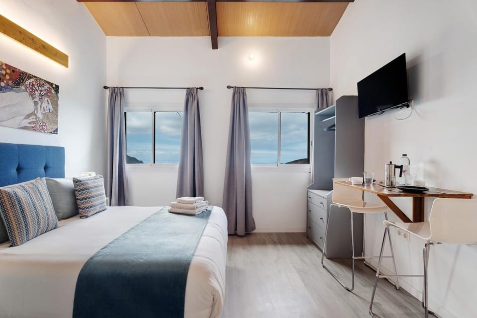 Property building, Living room, Bedroom