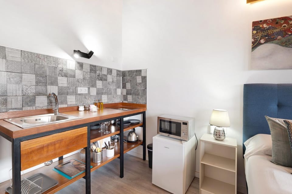 Kitchen or kitchenette, Living room