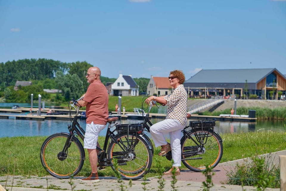 Restaurant/places to eat, Lake view