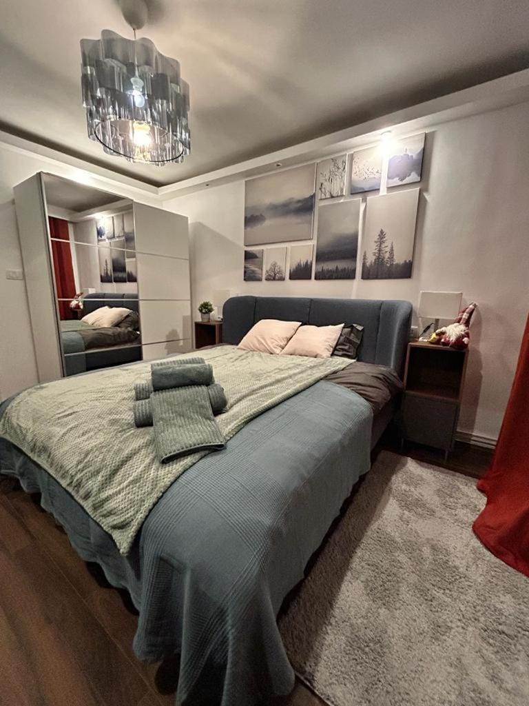 Bed, Bedroom