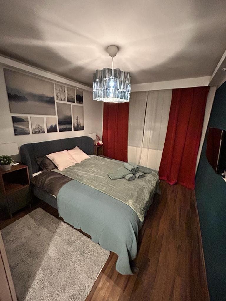 Bed, Bedroom