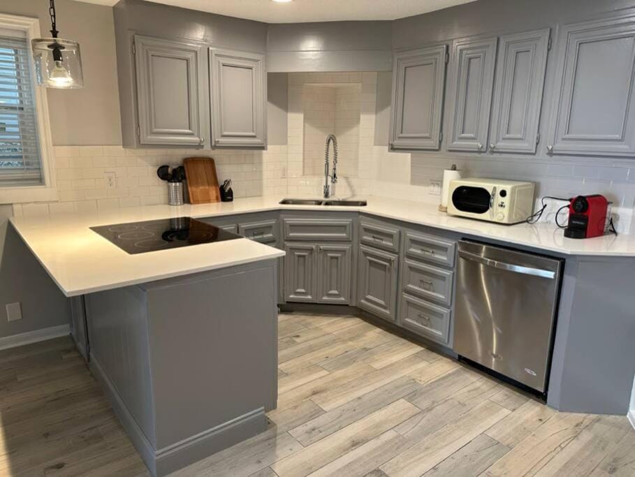 Elegant 1 Bdr-Montrose_ Siena @The Italian Plaza Nature lodge in Houston