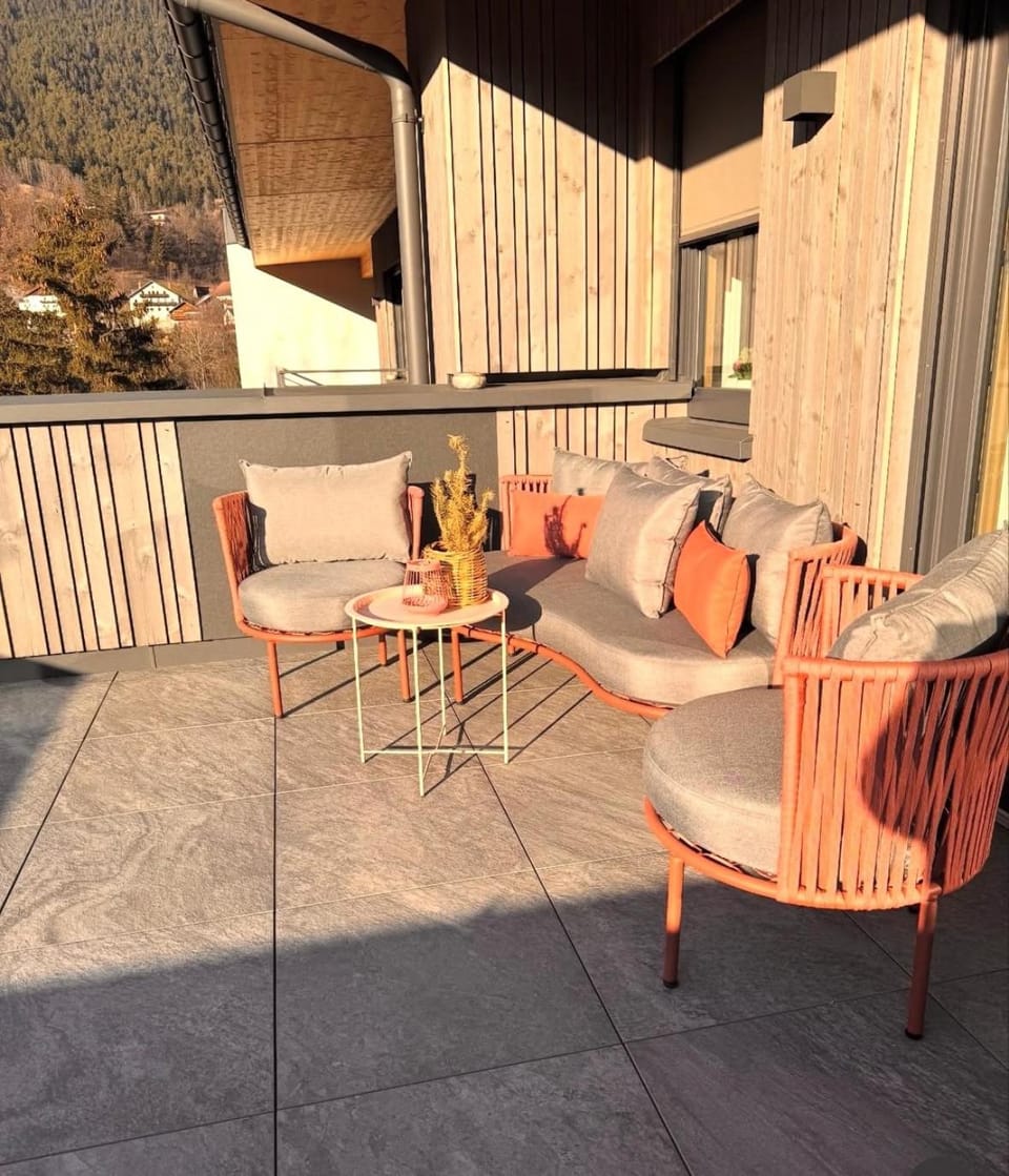 View (from property/room), Balcony/Terrace